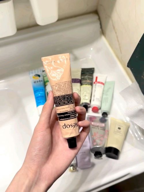 一名分享精致女孩最爱的五款护手霜AG真人游戏第一品牌护手霜推荐第(图3)